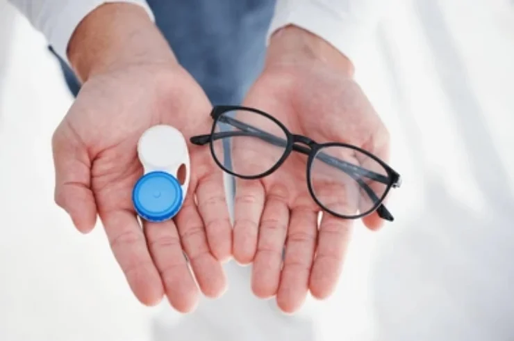Opticals & Contact Lenses------15